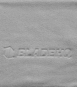 blade-hq-logo-polishing-cloth-detail